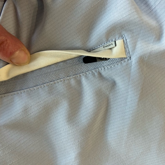 Vuori Cardiff Shorts Peri Color Block. XS. Like New - Picture 12 of 15